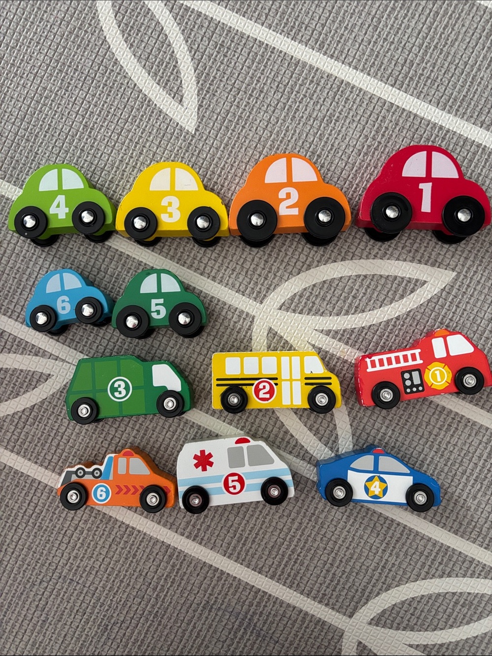 Wooden Melissa & Doug baby toddler counting number 12 car vehicle toys set lot - Picture 2 of 3